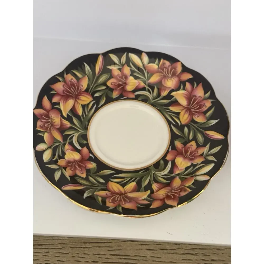 Royal Albert Provincial Flowers PRAIRIE LILY Teacup Saucer Set England 1975